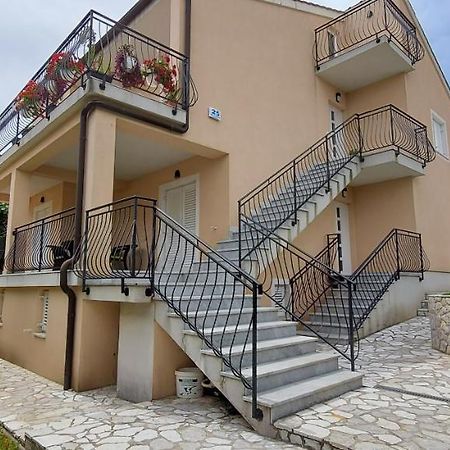 Apartmani Tomislav Krk Town Kültér fotó