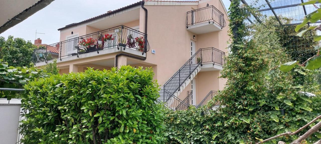 Apartmani Tomislav Krk Town Kültér fotó