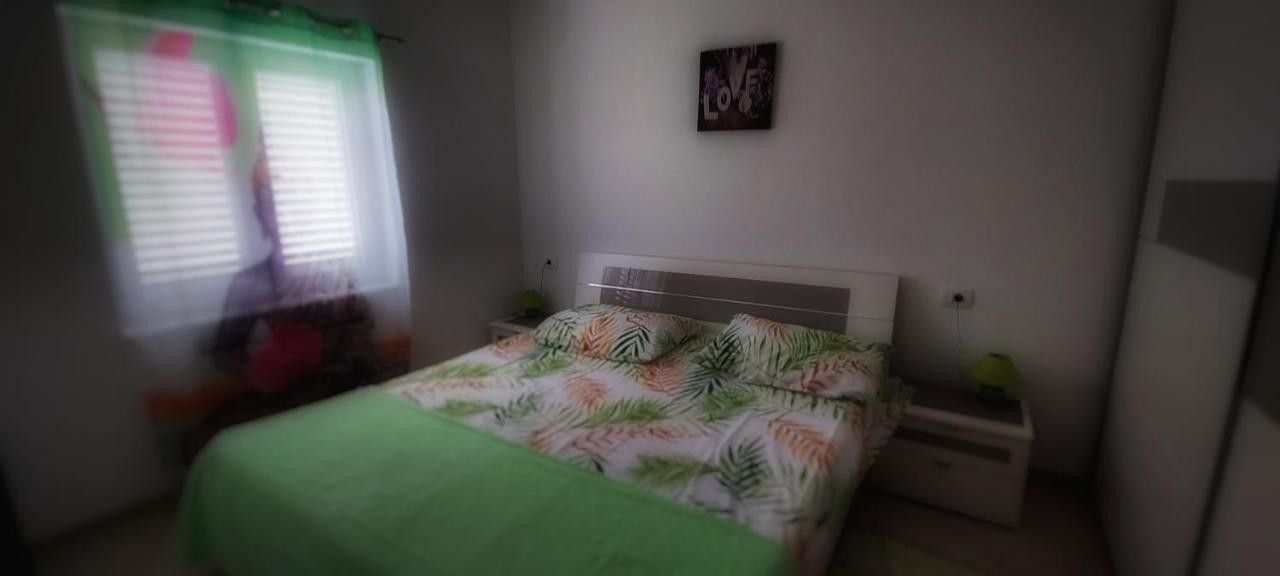 Apartmani Tomislav Krk Town Kültér fotó