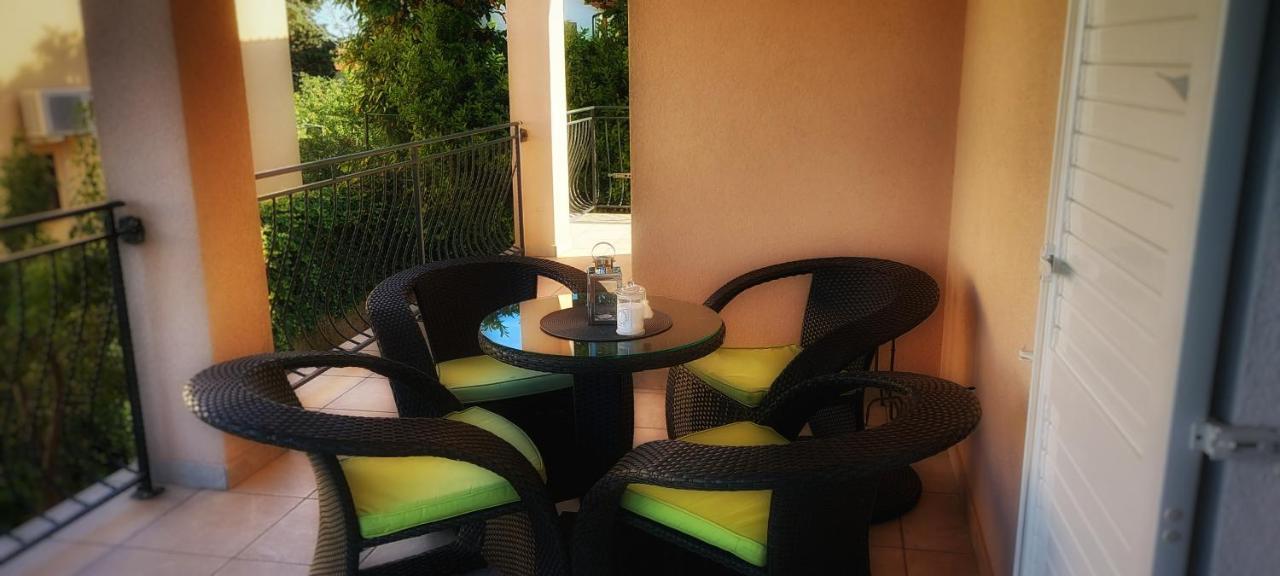 Apartmani Tomislav Krk Town Kültér fotó